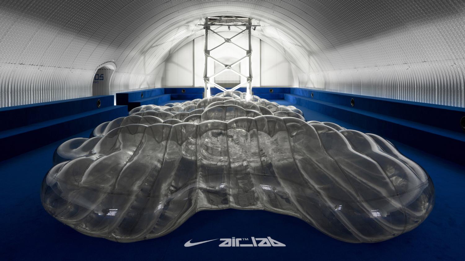 В Милане открылась лаборатория Nike, открытая для любого желающего В Милане открылась лаборатория Nike, открытая для любого желающего