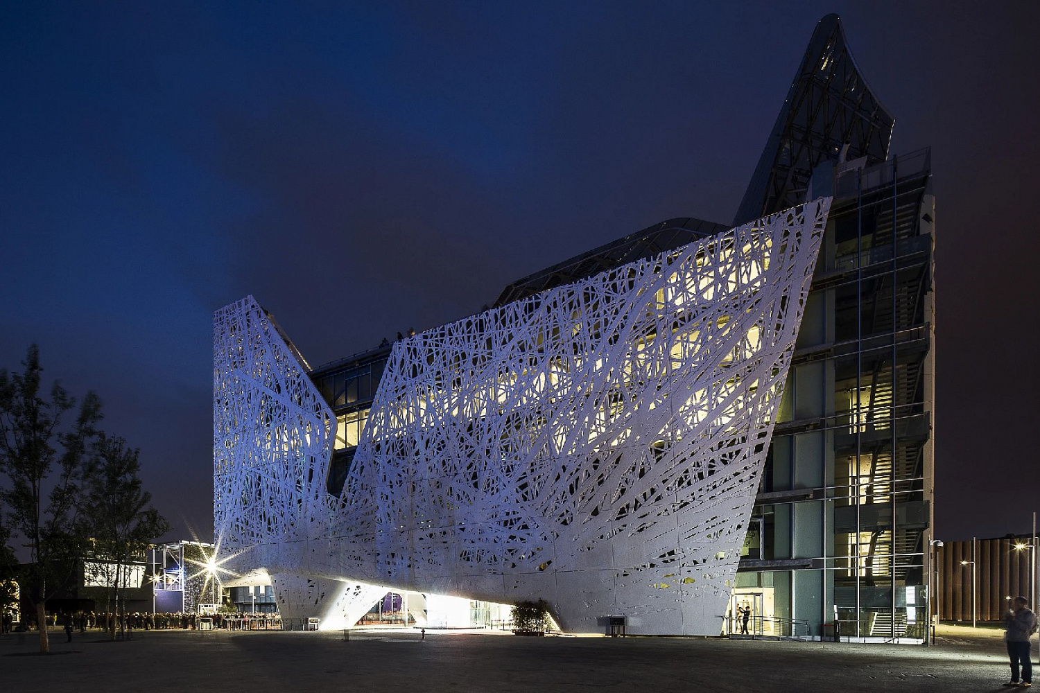 Итальянский павильон Palazzo Italia