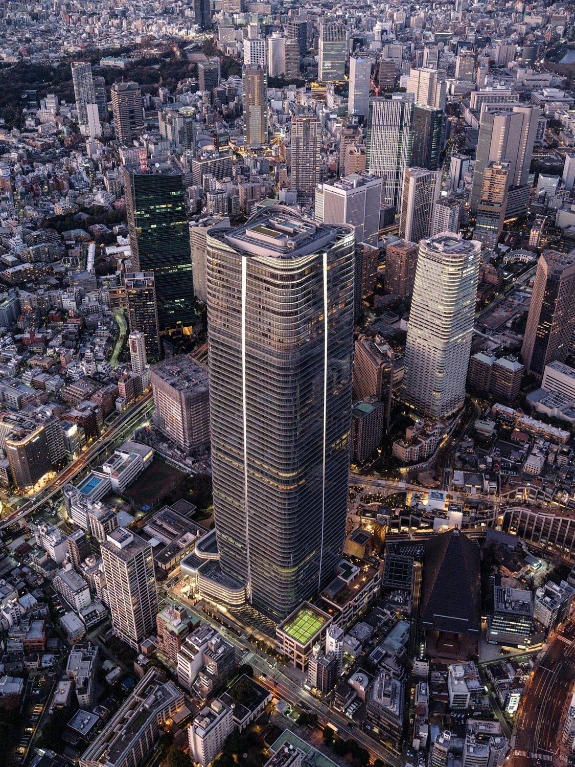 Pelli Clarke & Partners завершает строительство самого высокого небоскрёба Японии в Токио
