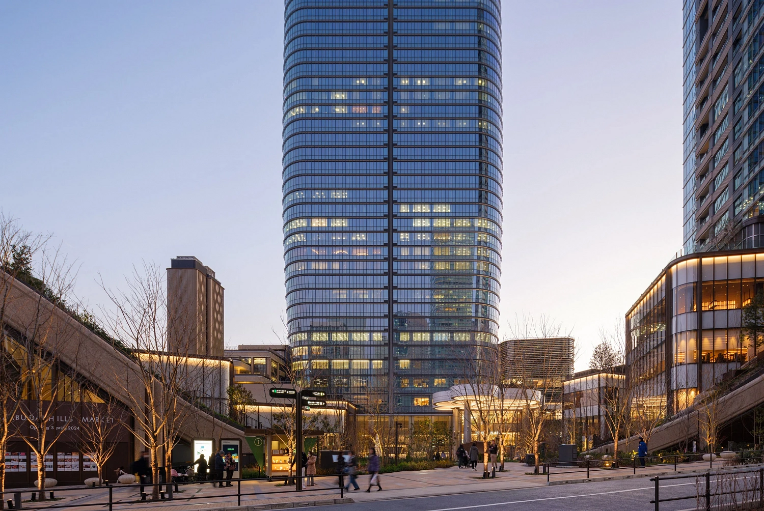 Pelli Clarke & Partners завершает строительство самого высокого небоскрёба Японии в Токио