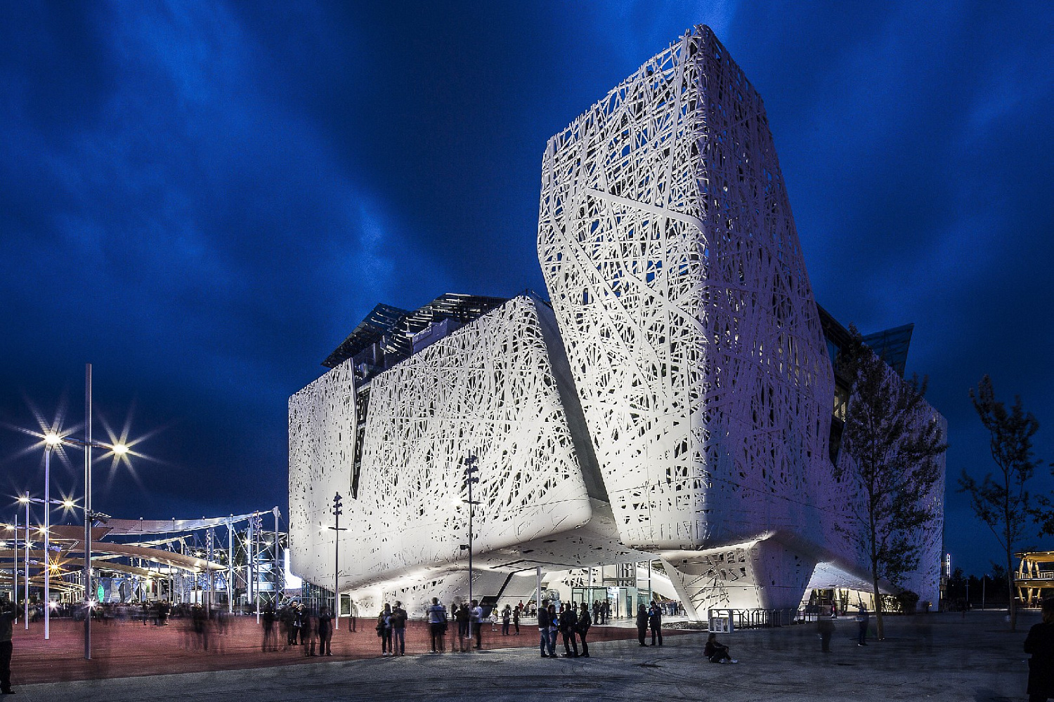 Итальянский павильон Palazzo Italia