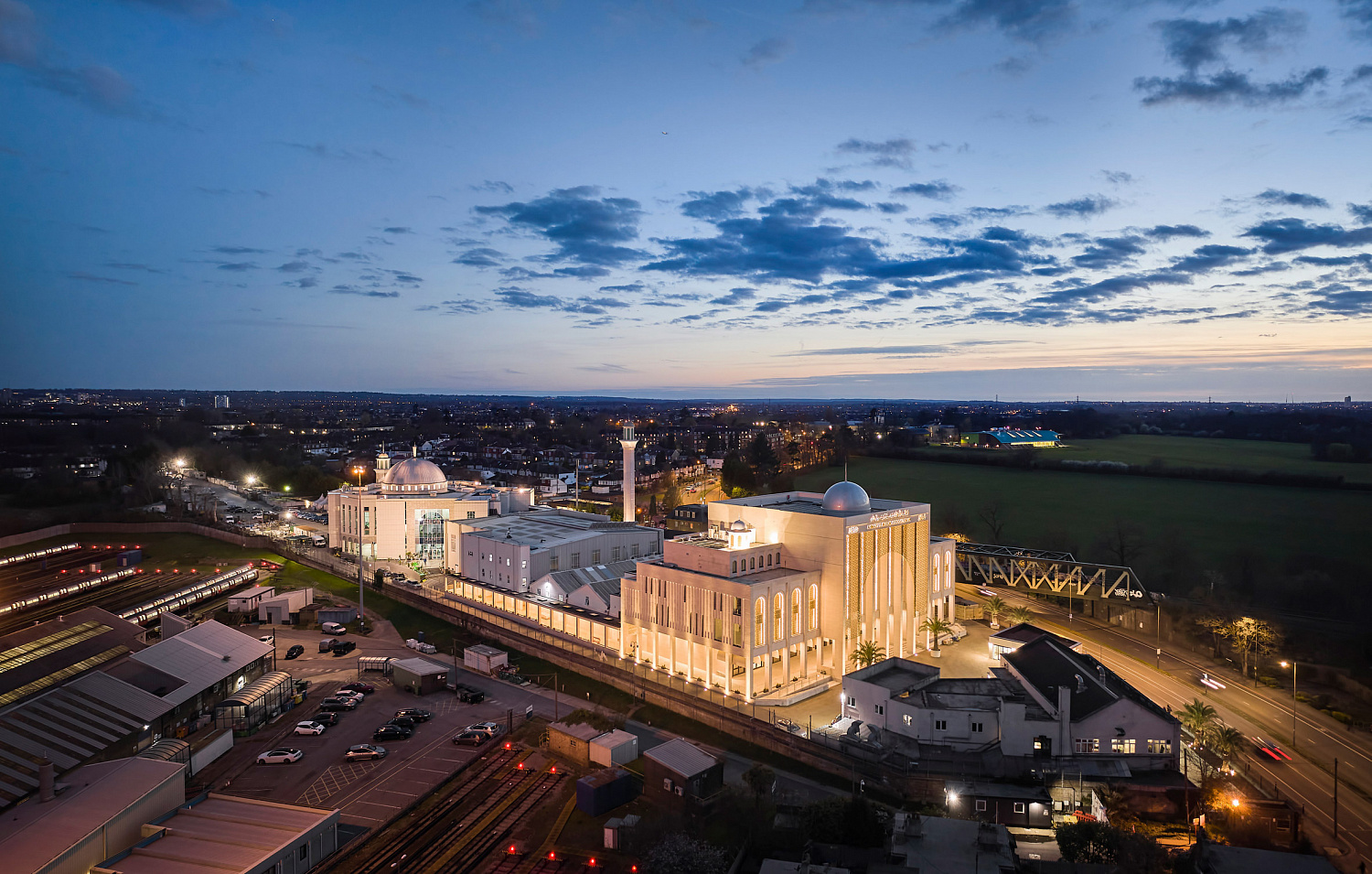 John McAslan + Partners реконструирует общественное помещение в крупнейшей мечети Великобритании